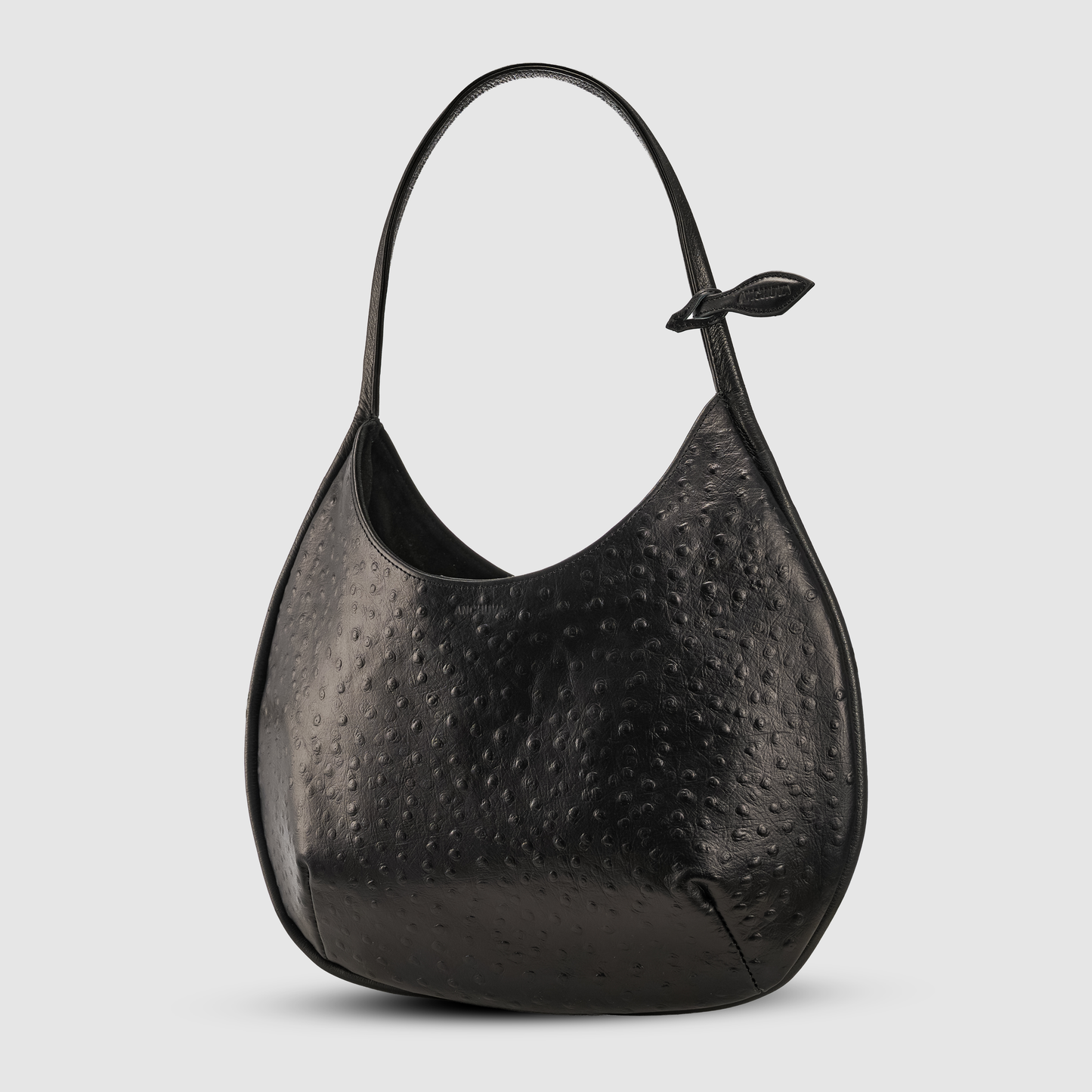 REEF HOBO BAG IN BLACK OSTRICH