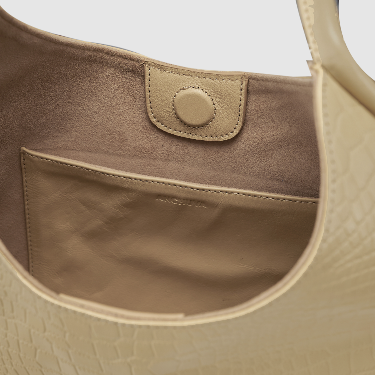 REEF HOBO BAG IN BUTTER YELLOW